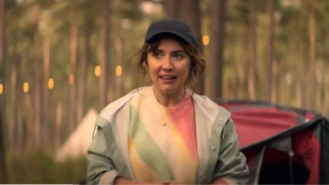 Sezane Edith Jumper porté par Nikki Newman (Esther Smith) comme on le voit dans Trying (S03E03)