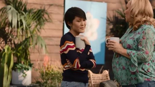 & Other Stories Chevron Sweater worn by Nini's Mom as seen in High School Musical: The Musical: The Series (S03E02)