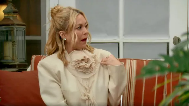 Magda butrym Convertible Silk Organza And Wool Twill Blazer porté par Sutton Stracke comme on le voit dans The Real Housewives of Beverly Hills (S12E13)