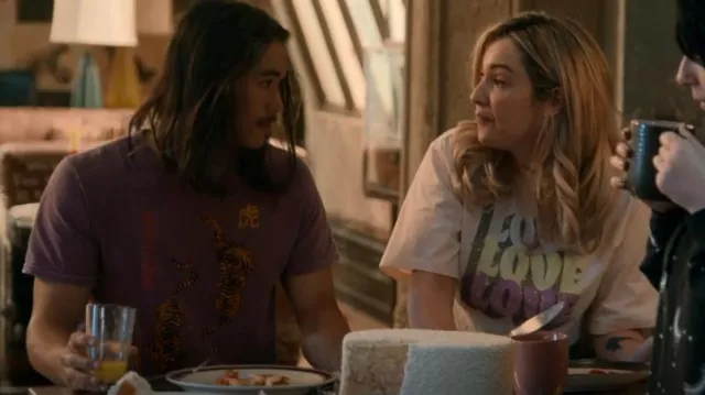 Urban Outfitters Overdyed Tiger Short Sleeve Tee porté par Luca (Booboo Stewart) comme on le voit dans Good Trouble (S04E14)