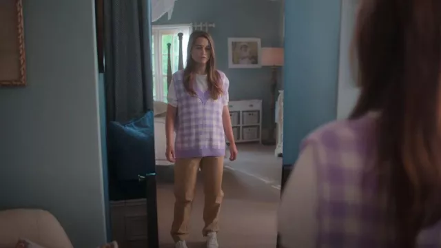 ASOS Knitted Tank Gingham Pattern worn by Juliette Fairmont (Sarah Catherine Hook) as seen in First Kill (S01E01)