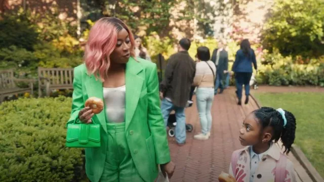 Sandro High-waist­ed shorts worn by Phoebe (Phoebe Robinson) as seen in Everything's Trash (S01E05)