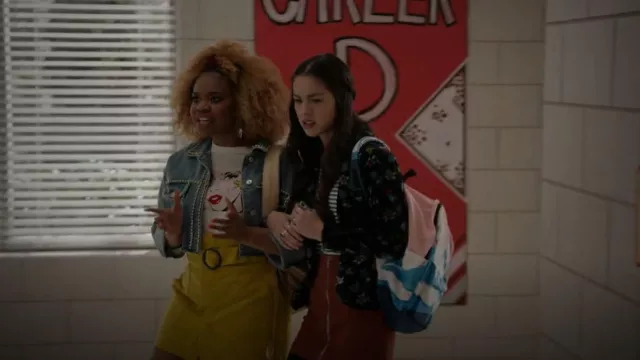 Ett:twa Blooming Velvet Blazer by worn by Nini (Olivia Rodrigo) as seen in High School Musical: The Musical: The Series (S02E08)