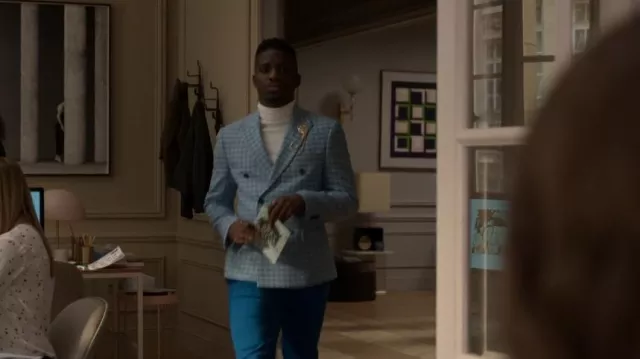 Asos Wed­ding Slim Crop Dou­ble Breast­ed Blaz­er worn by Julien (Samuel Arnold) as seen in Emily in Paris (S01E10)