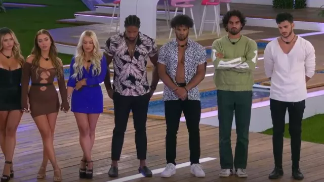 Kenny Flowers The Is­land Cat Shirt worn by Chazz Bryant as seen in Love Island (S04E18)