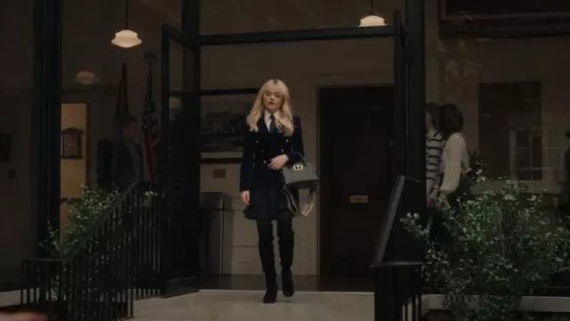 Stuart Weitzman Gillian Suede Knee High Boots porté par Audrey Hope (Emily Alyn Lind) vu dans Gossip Girl (S01E09)