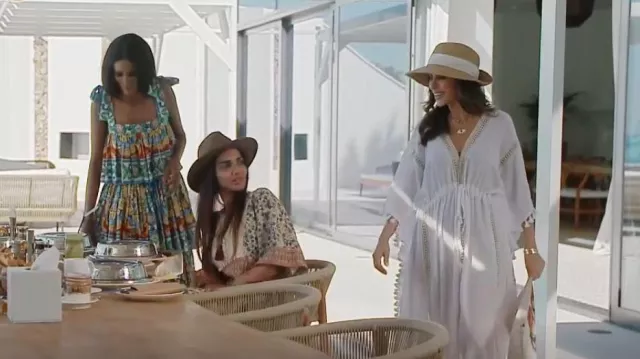 Michael Stars Farrah Caftan porté par Nina vu dans The Real Housewives of Dubai (S01E10)