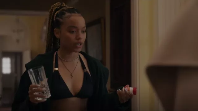 Vix Swimwear Bia Bikini Top worn by Zoya Lott (Whitney Peak) as seen in Gossip Girl (S01E12)