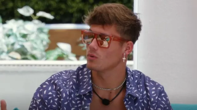 Product Quay Base Line Sun­glass­es worn by Isaiah Campbell as seen in Love Island (S04E26)