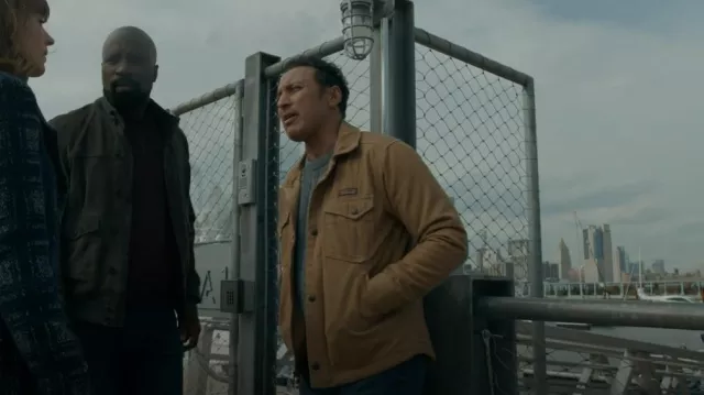 Patagonia Iron Forge Hemp Ranch Jacket worn by Ben Shakir (Aasif Mandvi) as seen in Evil (S03E09) |