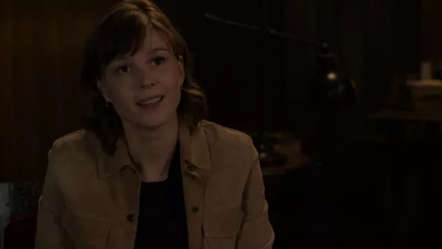 Chaqueta Theory Suede Trucker usada por Kristen Bouchard (Katja Herbers) como se ve en Evil (S02E12)