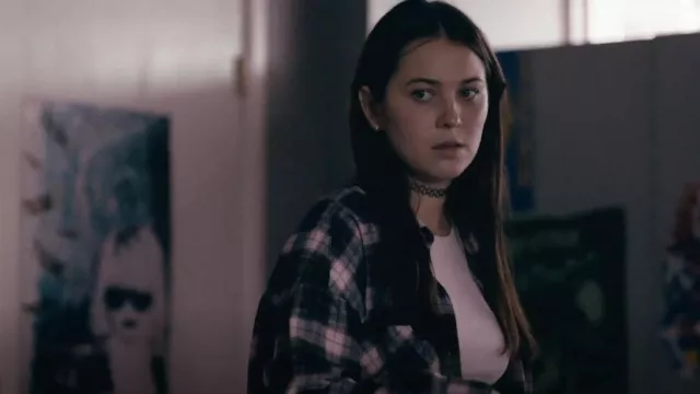 H&M Cotton Flannel Shirt worn by Julia (Jasper Polish) as seen in Animal Kingdom (S06E12)