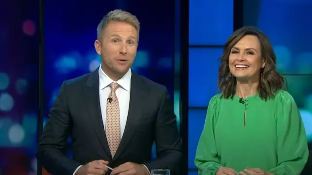 Trenery Silk Blou­son Sleeve Blouse worn by Lisa Wilkinson as seen in The Project on August 29,2022