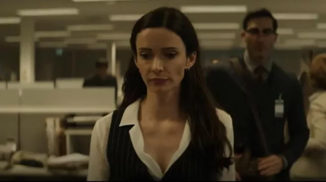 Rag & Bone Anderson Button Down Shirt worn by Lois Lane (Bitsie Tulloch) as seen in Superman & Lois (S01E01)