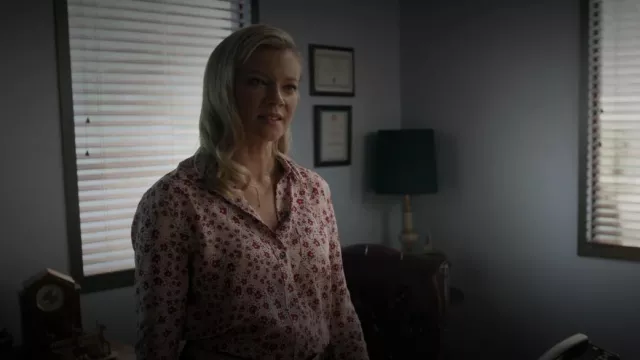 Equipment Leema Floral Silk Button-Up Shirt worn by Barbara Whitmore (Amy Smart) as seen in DC's Stargirl (S03E02)