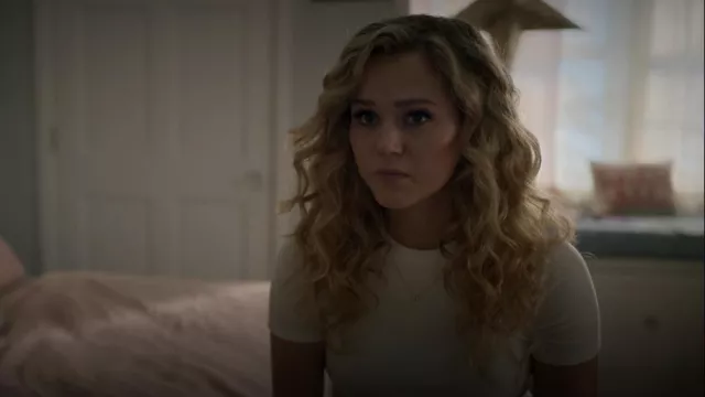 Forever 21 Side Ruched Cropped Tee worn by Courtney Whitmore (Brec Bassinger) as seen in DC's Stargirl (S03E02)