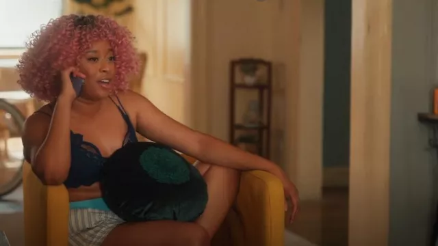 Free People Intimately FP Adella Longline Bralette worn by Phoebe (Phoebe Robinson) as seen in Everything's Trash (S01E10)