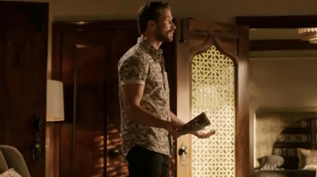 Billy Reid Pelican Sketch Regular Fit Short Sleeve Button Down Shirt worn by Liam Ridley (Adam Huber) as seen in Dynasty (S04E22)
