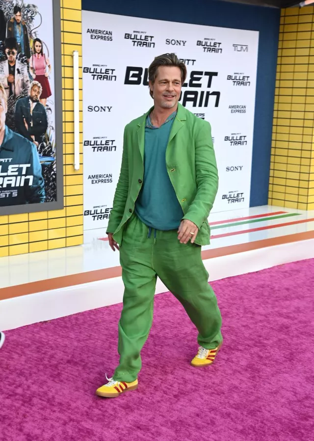 Green blazer jacket worn by Brad Pitt for Bullet Train Movie premiere at Los Angeles August 1, 2022