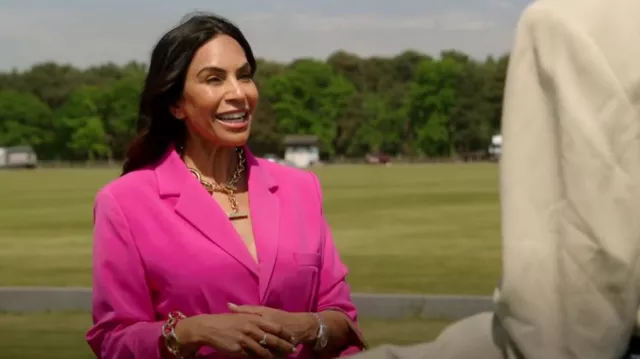 Forever Unique Pink Over­sized Blaz­er With Fit­ted Waist worn by Seema Malhotra as seen in The Real Housewives of Cheshire (S15E03)
