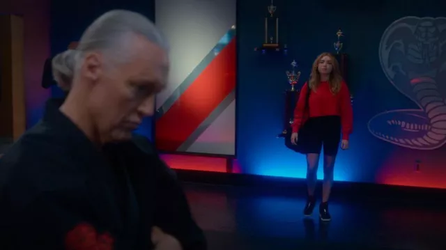 Tna Agden Longsleeve porté par Tory Nichols (Peyton List) vu dans Cobra Kai (S05E02)