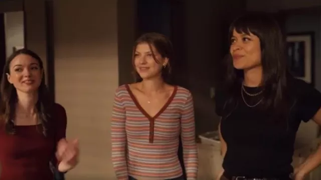 Madewell Fine Ribbed Henley Tee In Stripe porté par Bree (Catherine Missal) comme on le voit dans Tell Me Lies (S01E01)