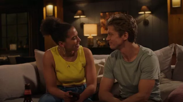 Zara Knot Style Sleeveless Cropped Top worn by Margaret Keller (Raylene Harewood) as seen in Chesapeake Shores (S06E03)