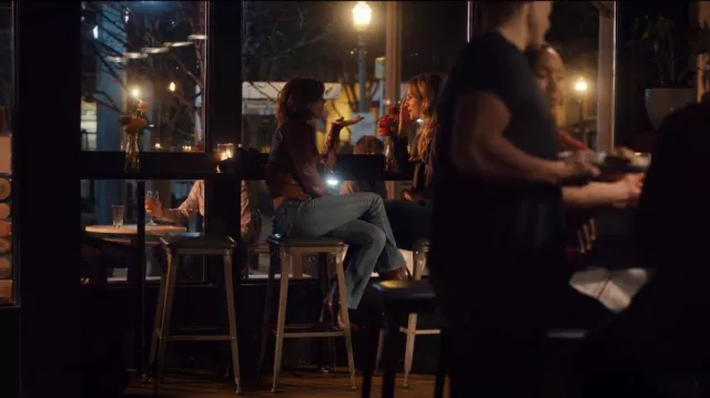 True Religion Joey Flare Jeans porté par Bree (Catherine Missal) vu dans Tell Me Lies (S01E03)
