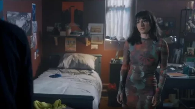 Weekday Emmy Cotton Midi Dress In Tie Dye worn by Musa (Elisha Applebaum) as seen in Fate: The Winx Saga (S02E03)