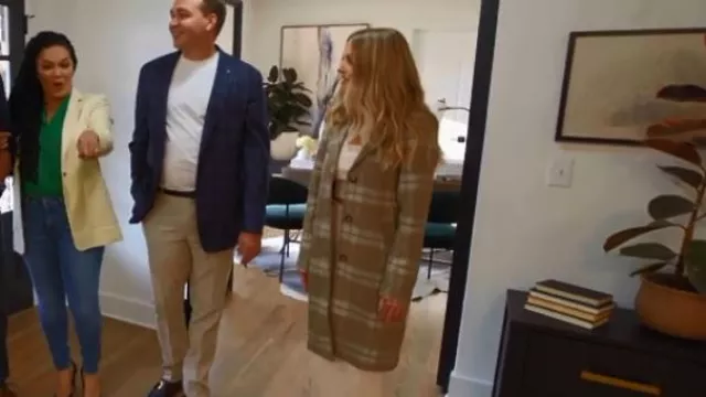 Abercrombie Wool Blend Dad Coat worn by Jenna as seen in Married to Real Estate (S01E08)