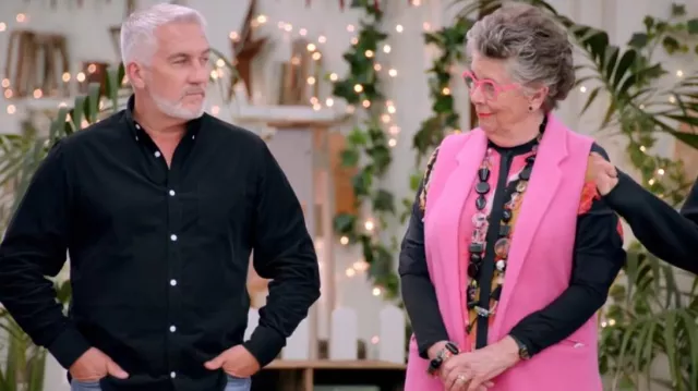 Gilet à une poitrine Msgm porté par Prue Leith comme on le voit dans The Great British Bake Off (S13E01)