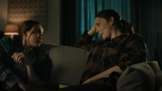Camisa de cheques de H&M usada por DCI Rachel Carey (Holliday Grainger) como se ve en The Capture (S02E04)