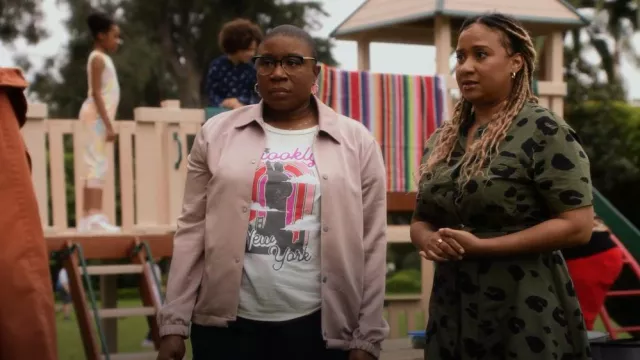 Letluv Brooklyn Graphic Tee worn by Henrietta 'Hen' Wilson (Aisha Hinds) as seen in 9-1-1 (S04E14)