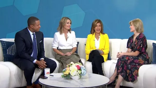 Tory Burch Poplin Pleated Skirt worn by Savannah Guthrie as seen in Today on September 29,2022