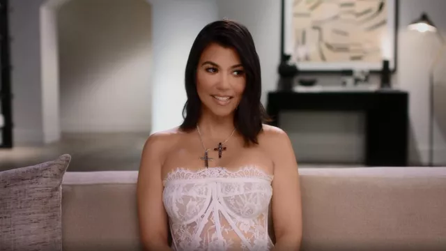 Kourtney Kardashian: White Lace Corset