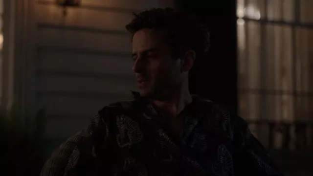 Desmond & Dempsey Tiger Pajamas worn by Bell Prescott (Luke Kirby) as seen in Panhandle (S01E01)