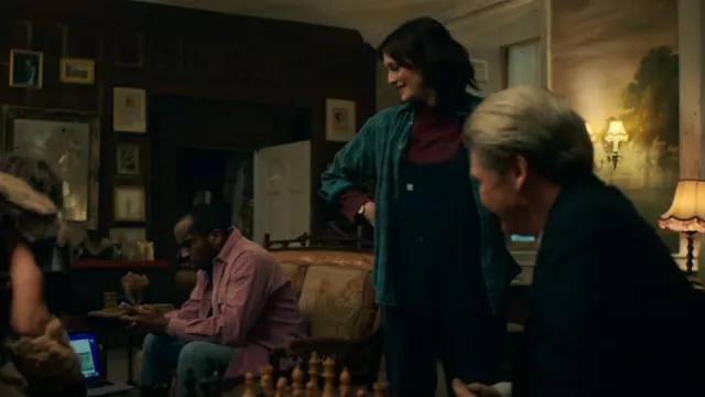 Lucy et Yak Original Dungaree porté par Alison Cooper (Charlotte Ritchie) comme vu dans Ghosts (S04E05)