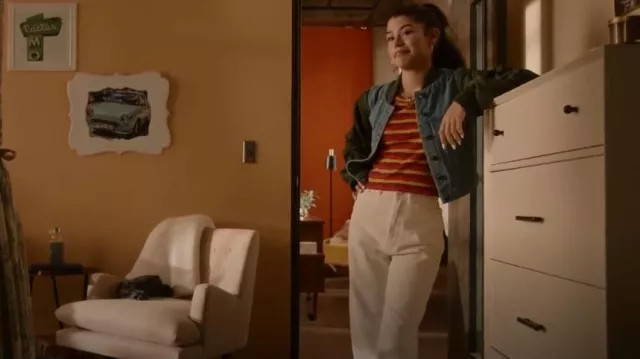 BDG Lea High-Waisted Flare Jean worn by Tamara Colins (Dylan Conrique) as seen in The Rookie (S05E01)