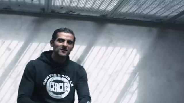 The Hoodie Enters The Circle worn by Sofiane in her clip Oh la la la with the Shtar Academy 