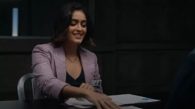 Veronica Beard Beacon Dickey Jacket usada por Allie Rajan (Mandeep Dhillon) como se ve en CSI: Vegas (S02E02)