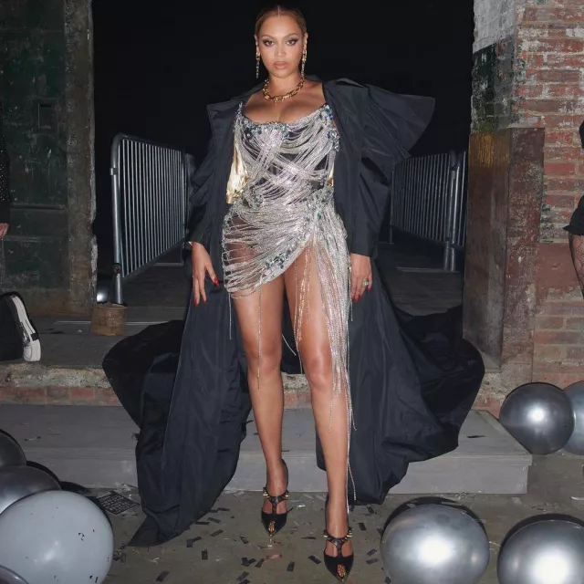 Lena Berisha Silver Chain Dress worn by Beyoncé on her Instagram account @beyonce