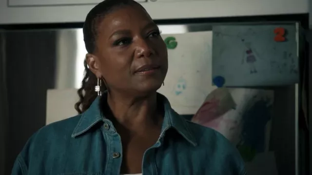 Givenchy Lock Ear­rings worn by Robyn McCall (Queen Latifah) as seen in The Equalizer (S03E03)