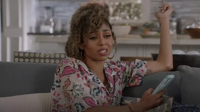 Rag & Bone Mare Cropped Floral Shirt worn by Patience (Chelsea Tavares) as seen in All American (S05E02)
