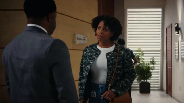All Saints Hal­lie Lin­er Jack­et worn by Jan Renley (Raven Dauda) as seen in Hudson & Rex (S05E04)