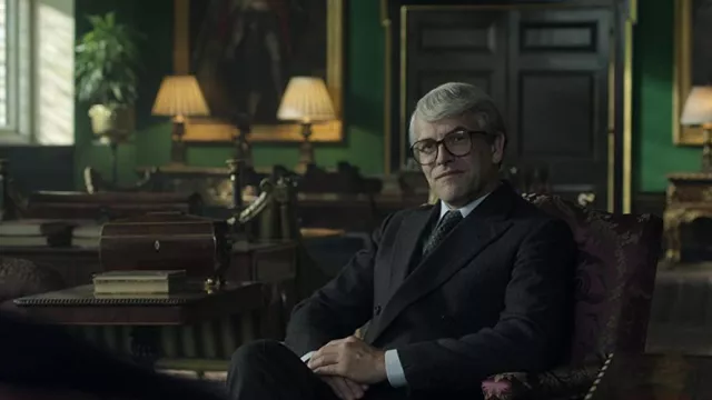 Eyeglasses worn by John Major (Jonny Lee Miller) as seen in The Crown TV series (Season 5)