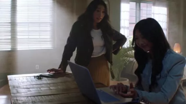 Sandro Ely­dia Mi­di Skirt worn by Nicky Shen (Olivia Liang) as seen in Kung Fu (S03E01)