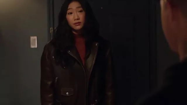 Veste Moose Wildhay portée par Nicky Shen (Olivia Liang) vue dans Kung Fu (S03E03)