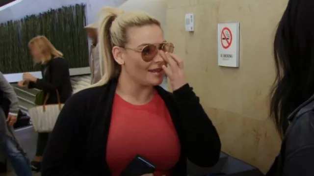 Chemise à manches longues Lululemon Swiftly Tech portée par Natalya Neidhart vue dans Total Divas (S09E06)