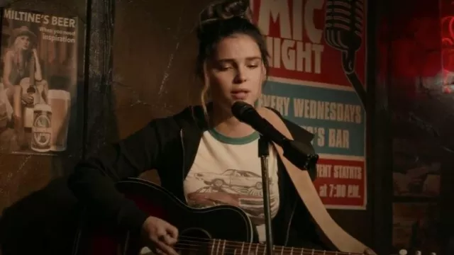 Classicrockcouture Mus­cle Car Tee worn by Sarah Cushing (Inde Navarrette) as seen in Superman & Lois (S02E12)