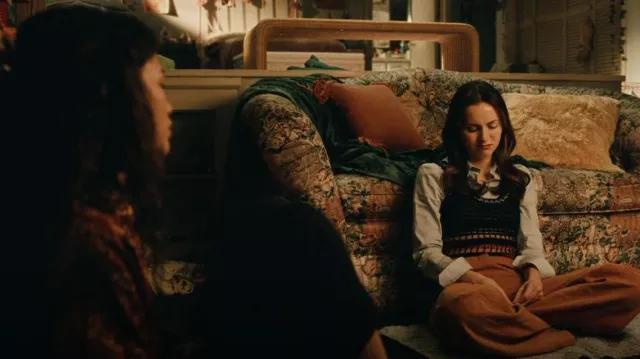 Alice + Olivia Dorian Tank porté par Lexi Howard (Maude Apatow) vu dans Euphoria (S02E08)